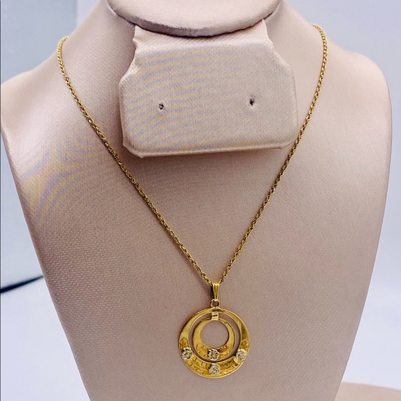 EUC Antique 18k Yellow Gold Medallion Pendant w/ 18k Chain - Picture 10 of 16